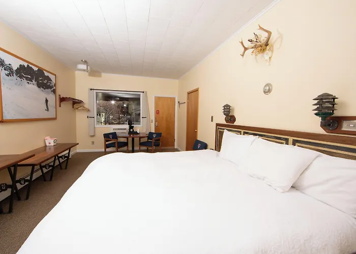 Yodeler Motel